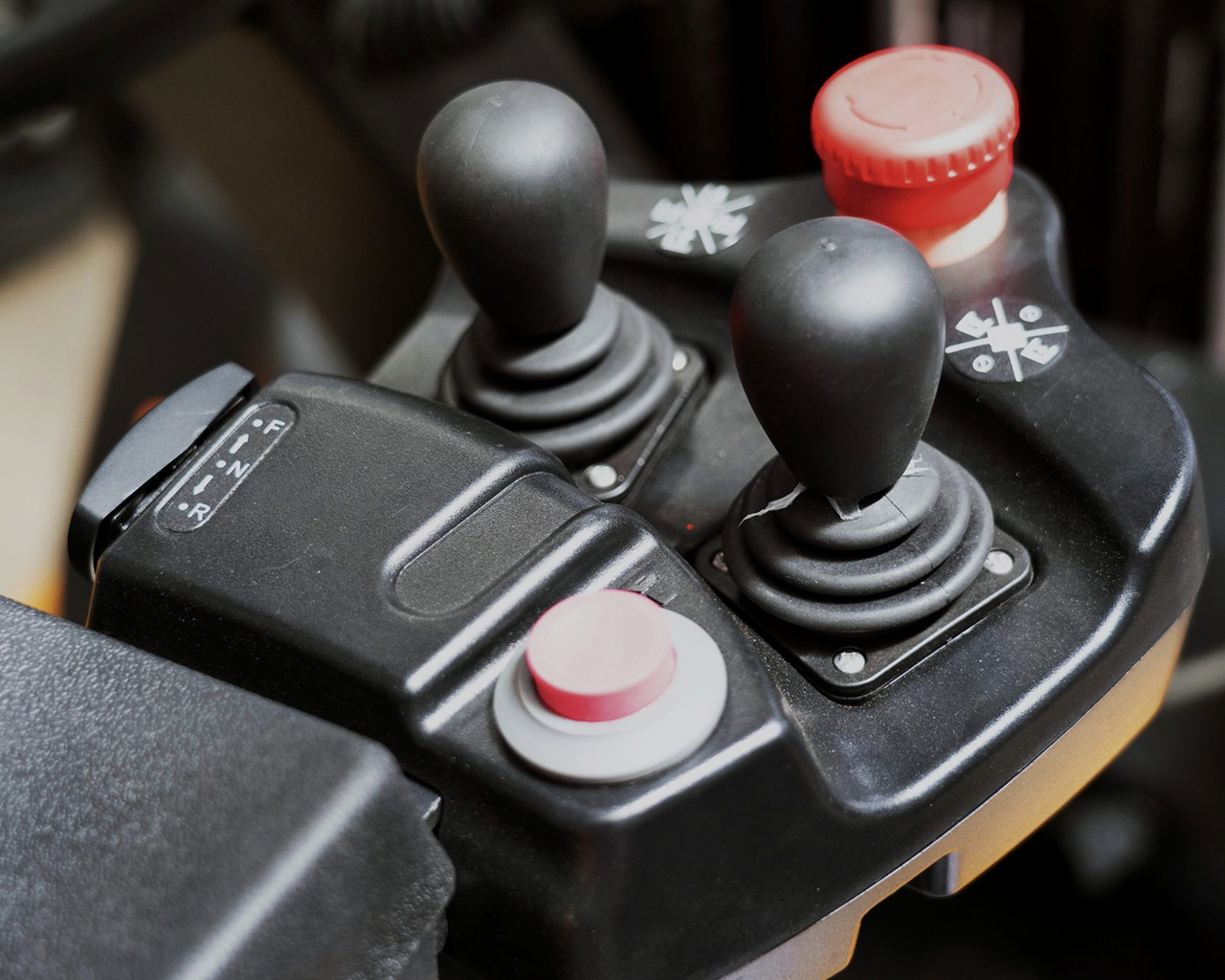 EFL253-joystick