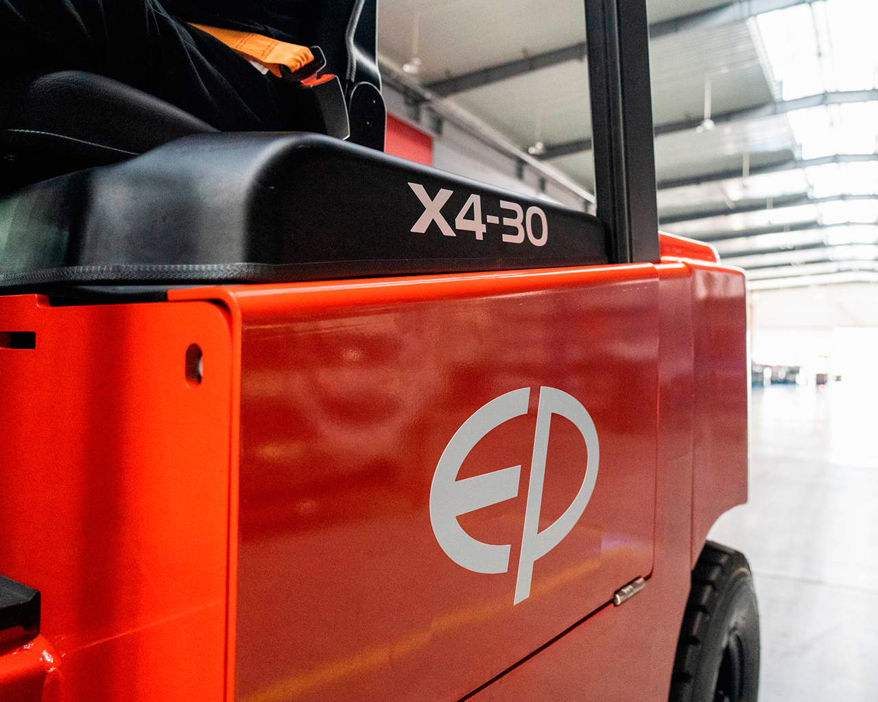 EFL302X4-detalle-chasis