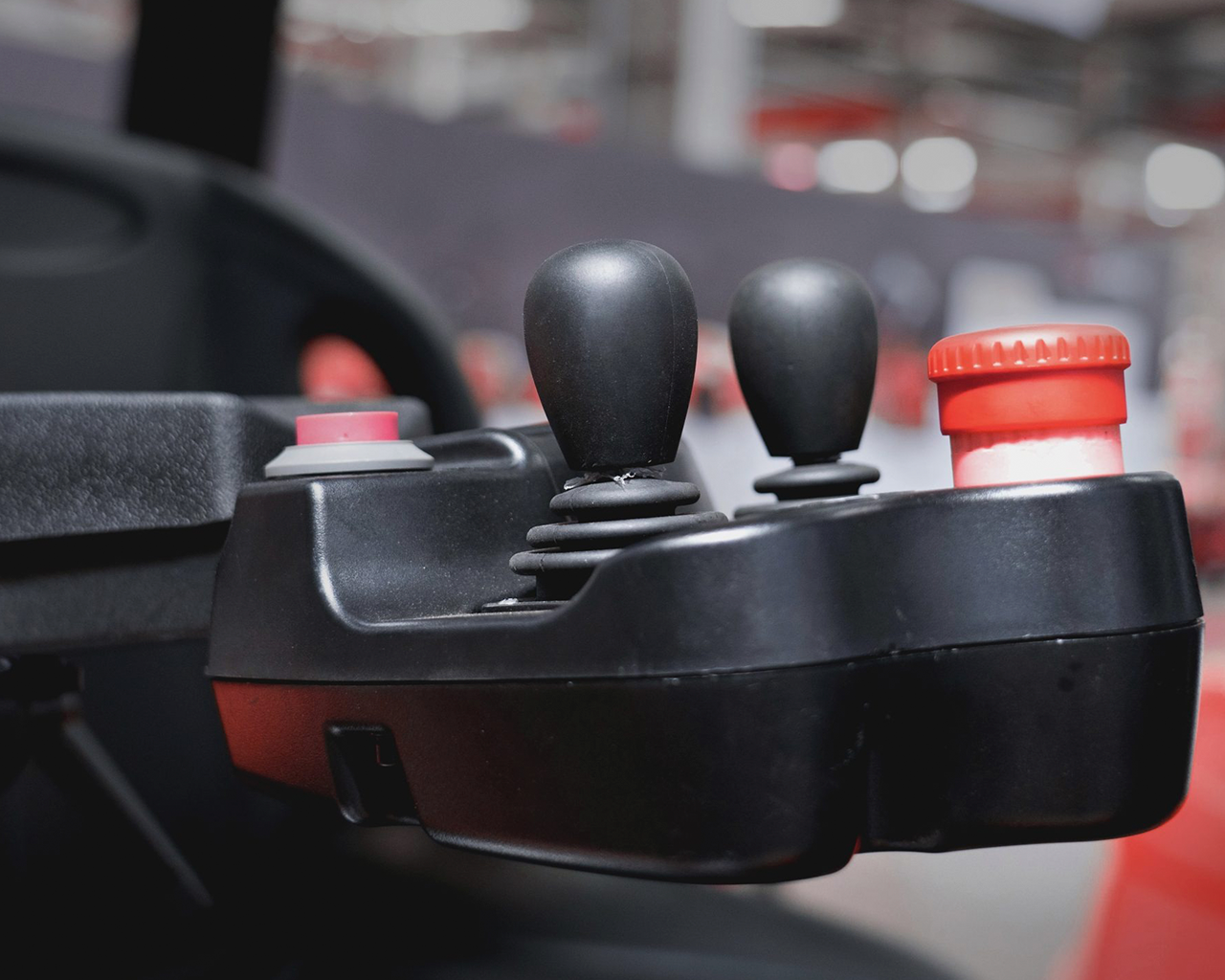 EFL303-joystick-2