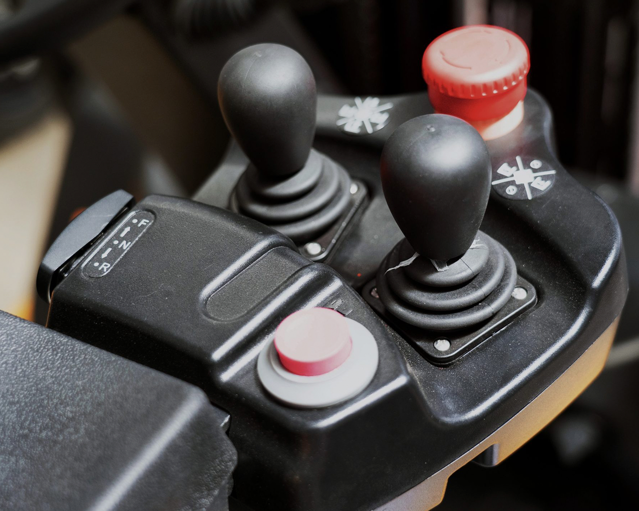 EFL303-joystick