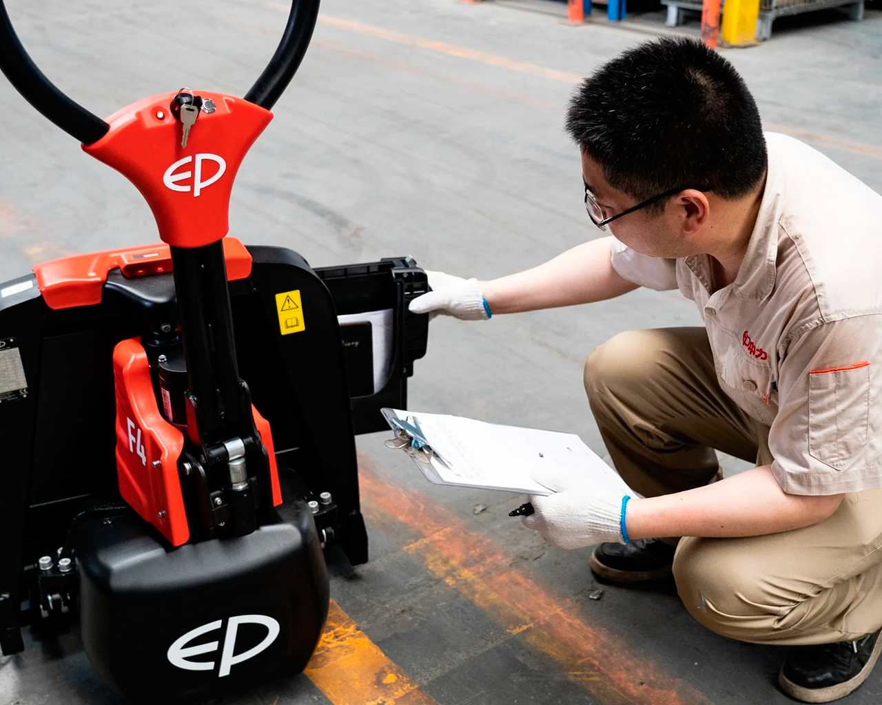 F4-extrayendo-bateria