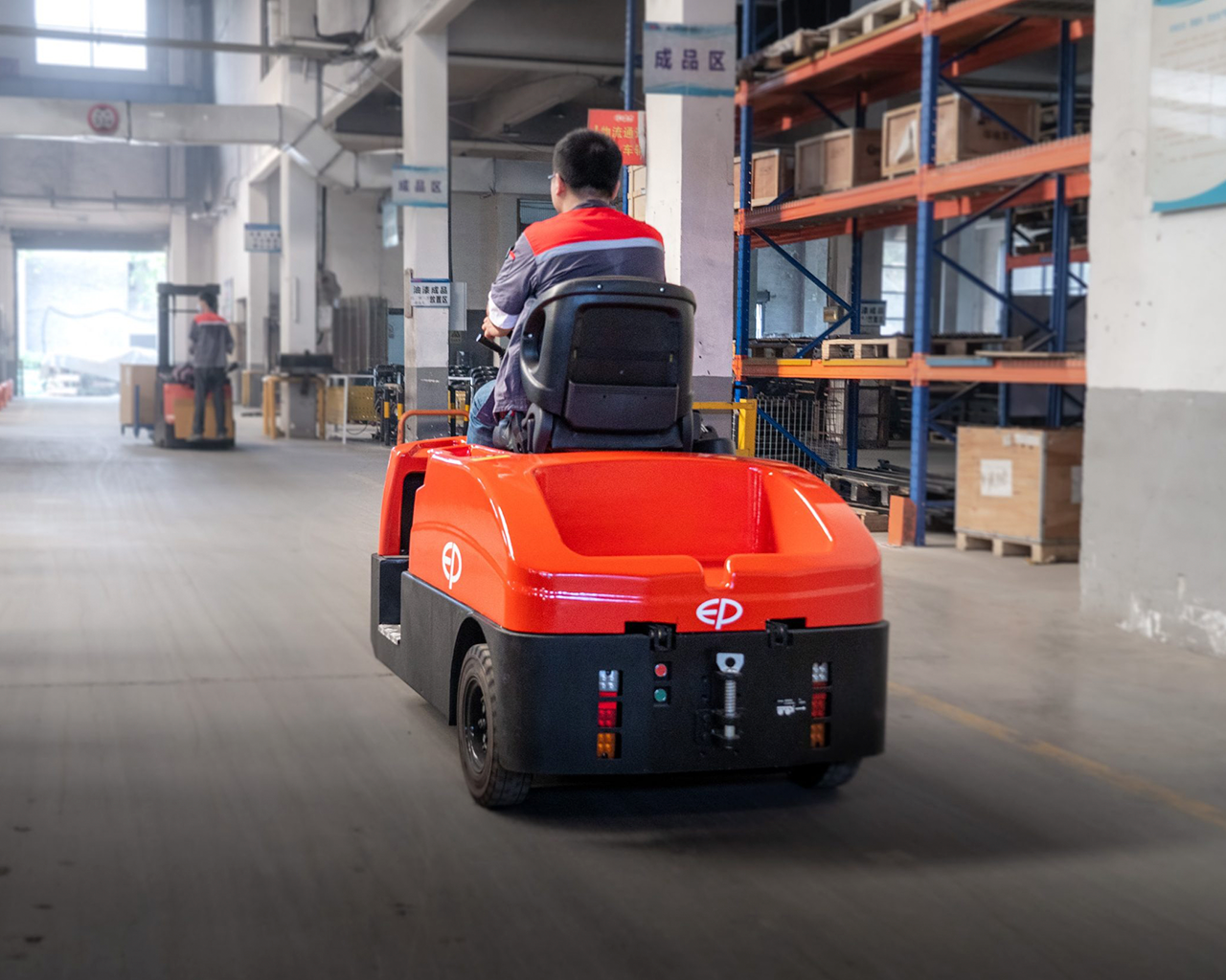 QDD301T-vista-detalle-trasera-movimiento